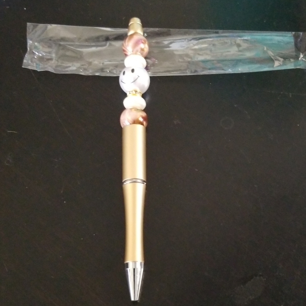Beaded pen
